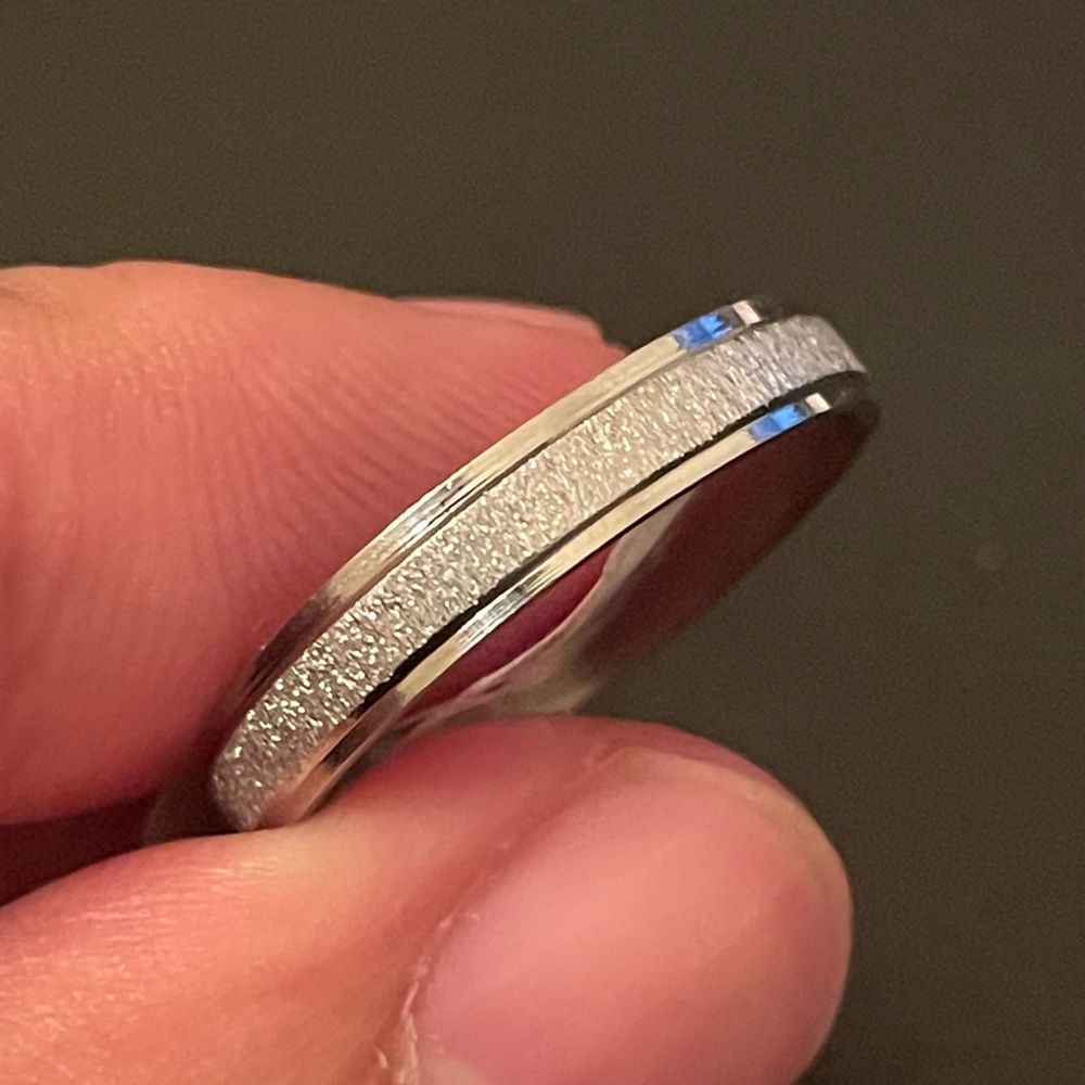3mm silver frosted ring size 9
